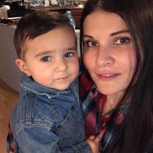 Meet your Posher, Tanya